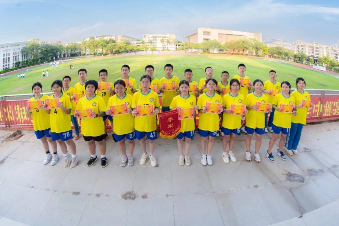 俱乐部球员在比赛中尽展风采