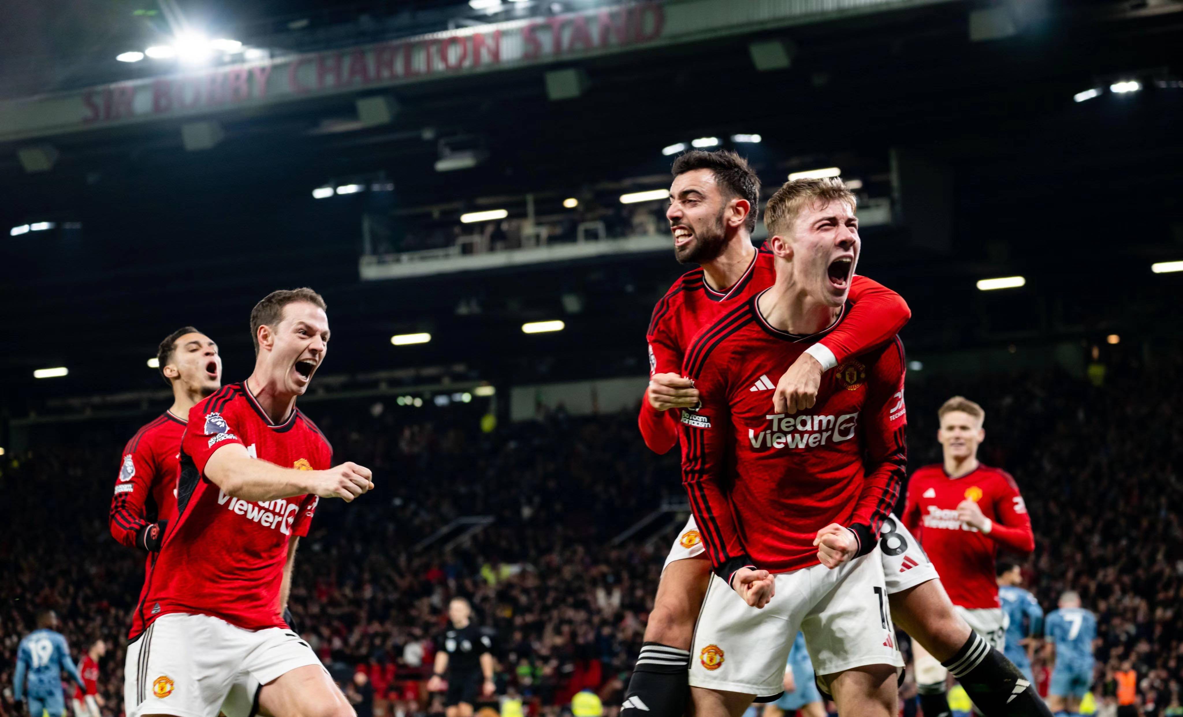 曼联客场惨败，小组出线岌岌可危的简单介绍