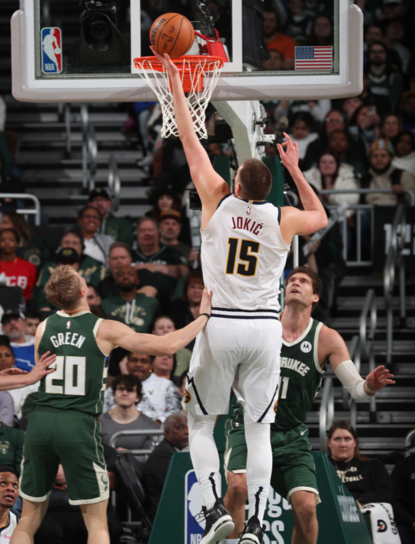 雄鹿击败老鹰，重拾东部榜首