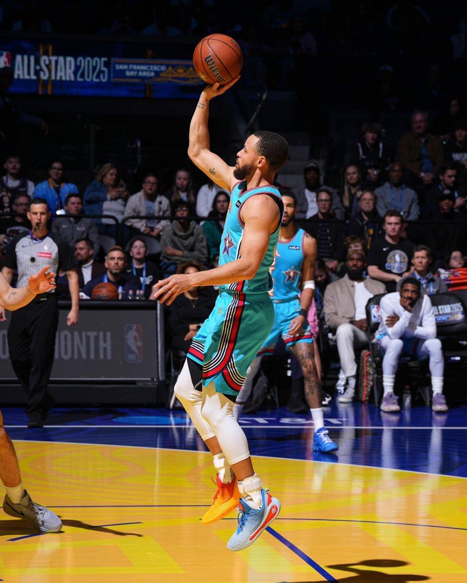 包含勇士鏖战尼日利亚男篮，塔图姆制霸全场的词条