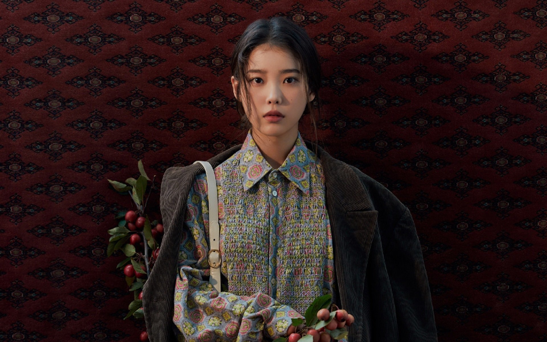 黑白直播在线观看-骑深对决，当东方的疾风冲垮铁骑，伦纳德化身终结者